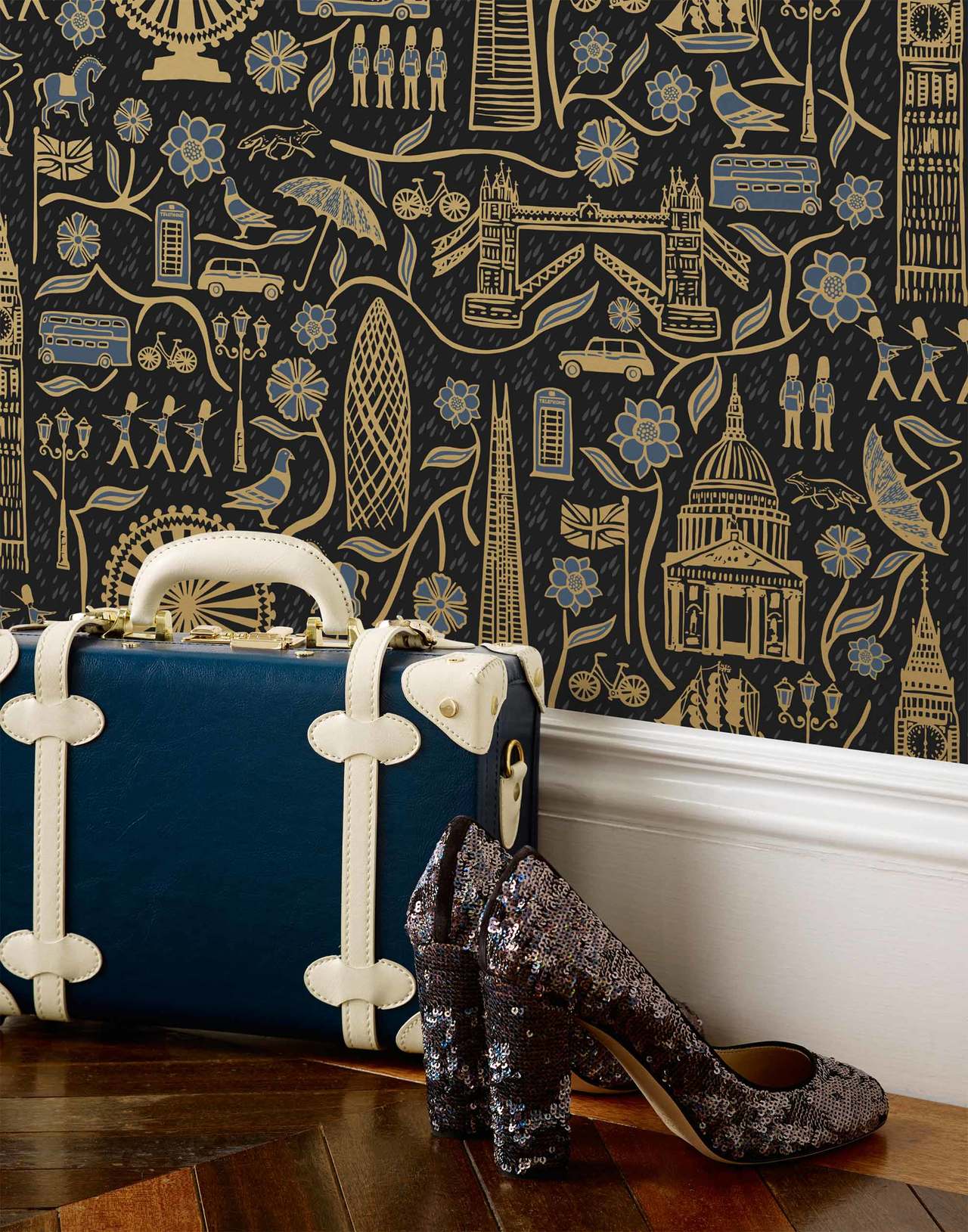 London Town Wallpaper | Hygge & West